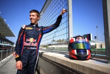D. Kvyatui suteikta Super licencija