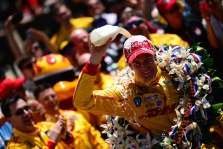 <span style="background:#3f3f3f; color:white; padding: 0 2px">IndyCar</span> „Indianapolis 500“ dalyviai išsidalino milijonus