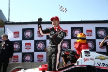 <span style="background:#3f3f3f; color:white; padding: 0 2px">IndyCar</span> H. Castronevesas pirmas lenktynes Detroite pradės iš „pole“