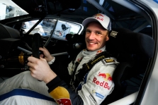 <span style="background:#000000; color:white; padding: 0 2px">WRC</span> Italijoje vykstančiame ralyje pirmauja J.-M. Latvala