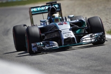 „Mercedes“: L. Hamiltono kontaktas su J. Buttonu kainavo antrą vietą