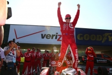 <span style="background:#3f3f3f; color:white; padding: 0 2px">IndyCar</span> Mid-Ohajuje pergalę iškovojo S. Dixonas