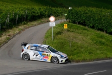 <span style="background:#000000; color:white; padding: 0 2px">WRC</span> Vokietijoje pirmauja J.-M. Latvala, S. Ogier patyrė avariją