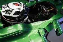 A. Lottereris: posūkiuose „Audi“ bolidas greitesnis už „Caterham“
