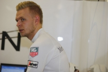 K. Magnussenas nesulaukė žadėtos „McLaren“ pagalbos