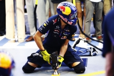 „McLaren“ įtaria „Red Bull“ pažeidus taisykles