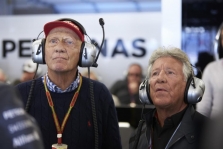 M. Andretti: „Ferrari“ buvo galima palikti K. Raikkoneną