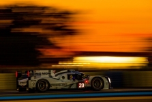 WEC sezonas M. Webberiui baigėsi didžiule avarija (video)