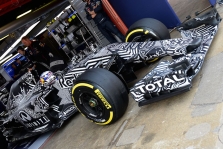 Antrąją bandymų dieną Barselonoje geriausiai sekėsi D. Ricciardo 