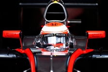 J. Buttonas: „McLaren“ ateityje kovos su „Mercedes“