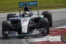 Kinijos GP: kvalifikacijoje vėl triumfavo L. Hamiltonas