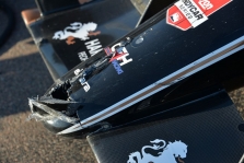 <span style="background:#3f3f3f; color:white; padding: 0 2px">IndyCar</span> St. Petersburge vykusiose lenktynėse sunkiai sužalota žiūrovė