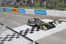 <span style="background:#009696; color:white; padding: 0 2px">FE</span> Long Byče - N. Piquet triumfas