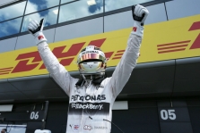 L. Hamiltonas nugalėjo  Didžiosios Britanijos GP