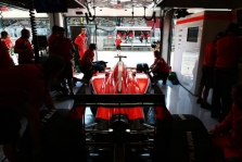 „Manor“ naująjame bolide užvedė „Mercedes“ variklį