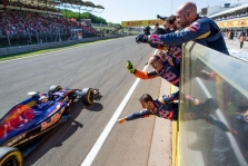 C. Horneris žavisi „Toro Rosso“ lenktynininkais