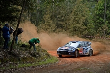 <span style="background:#000000; color:white; padding: 0 2px">WRC</span> Australijos ralį geriausiai pradėjo J.-M. Latvala