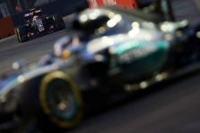 „Lotus“: du skirtingi varikliai F-1 - lyg skardinė kirminų