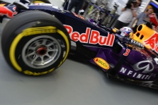 „Red Bull“ grasinimai palikti F-1 toliau tęsiasi
