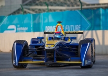 <span style="background:#009696; color:white; padding: 0 2px">FE</span> Pirmose sezono lenktynėse dominavo S. Buemi