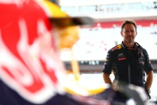 „Red Bull“: žmonės ne viską žino apie variklių tiekėjo paieškas 