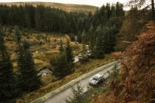 <span style="background:#000000; color:white; padding: 0 2px">WRC</span> S. Ogier tolsta nuo varžovų D. Britanijos ralyje