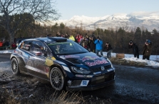 <span style="background:#000000; color:white; padding: 0 2px">WRC</span> Už partrenktą fotografą - įspėjimas ir bauda J.-M. Latvalai