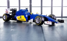 „Sauber“ pristatė naująjį bolidą C35