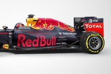 Oficialu: „Aston Martin“ sugrįžta į „Formulę-1“