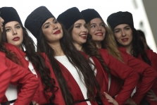 J. Todtas apie rikiuotės merginas: tai yra labai kvaila problema 