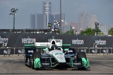 <span style="background:#3f3f3f; color:white; padding: 0 2px">IndyCar</span> Detroite - antroji iš eilės S. Pagenaud „pole“