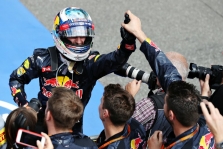 D. Ricciardo pažadėjo mažiau šypsotis