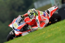 <span style="background:#d5002c; color:white; padding: 0 2px">MotoGP</span> Austrijoje vykusioje kvalifikacijoje „pole“ iškovojo A. Iannone