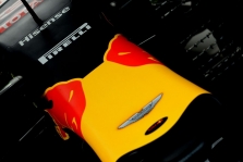 „Aston Martin“ rimtai galvoja apie „Formulę-1“