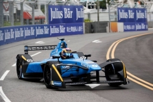 <span style="background:#009696; color:white; padding: 0 2px">FE</span> Pirmose sezono lenktynėse pergalę šventė S. Buemi