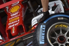 M. Isola: pasitraukimu iš F-1 grasinanti „Ferrari“ nejuokauja