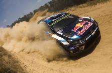<span style="background:#000000; color:white; padding: 0 2px">WRC</span> „Volkswagen“ ir A. Mikkelsenas su WRC atsisveikino pergalingai