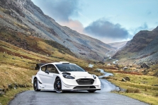 <span style="background:#000000; color:white; padding: 0 2px">WRC</span> „M-Sport“ pristatė 2017 m. „Ford Fiesta WRC“ automobilį