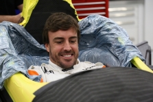 F. Alonso šiandien pirmą kartą išbandys „IndyCar“ bolidą (tiesioginė transliacija)