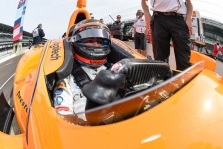<span style="background:#3f3f3f; color:white; padding: 0 2px">IndyCar</span> M. Andretti greičiausias pirmose treniruotėse, F. Alonso – 19-as