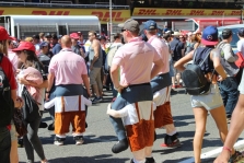 F-1 atidžiau stebės sirgalių elgesį