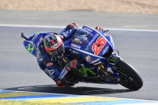 <span style="background:#d5002c; color:white; padding: 0 2px">MotoGP</span> Prancūzijoje triumfavo M. Vinalesas, V. Rossi krito nuo motociklo