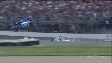 <span style="background:#3f3f3f; color:white; padding: 0 2px">IndyCar</span> Po šiurpios S. Dixono avarijos, lenktynės Indianapolyje sustabdytos