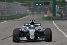 V. Bottas: „Mercedes“ yra šiek tiek greitesni kvalifikacijoje nei „Ferrari“