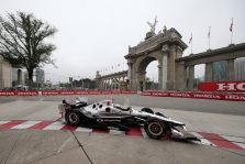 <span style="background:#3f3f3f; color:white; padding: 0 2px">IndyCar</span> Toronte „pole“ poziciją iškovojo S. Pagenaud