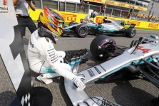 Britų žiniasklaida: L. Hamiltonas nori pasirašyti naują sutartį su „Mercedes“