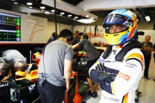 Prieš priimdamas sprendimą F. Alonso nori pasikalbėti su „Renault“ atstovais