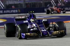 „Sauber“ problema – prispaudžiamosios jėgos trūkumas