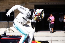 J. Villeneuve: L. Hamiltonas pirmoje sezono dalyje užmigo