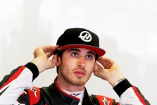 A. Giovinazzi: Nelyginkite manęs su C. Leclercu